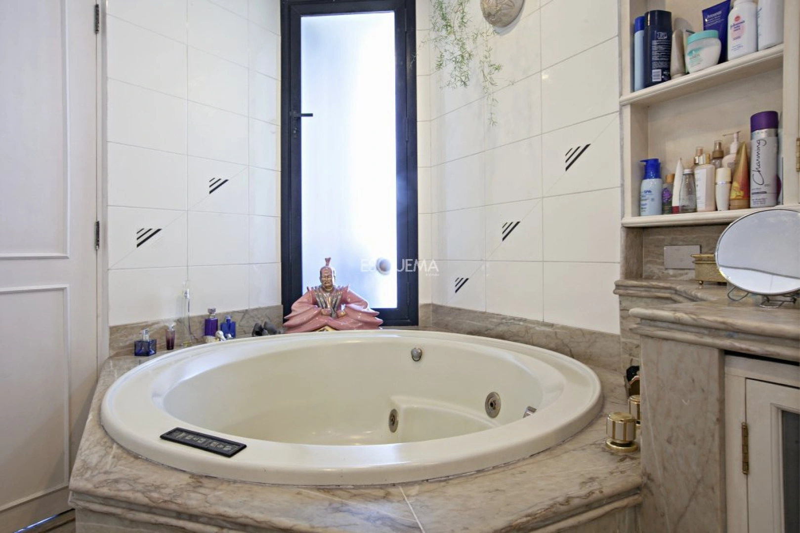 Apartamento com vista privilegiada - Imagem 11