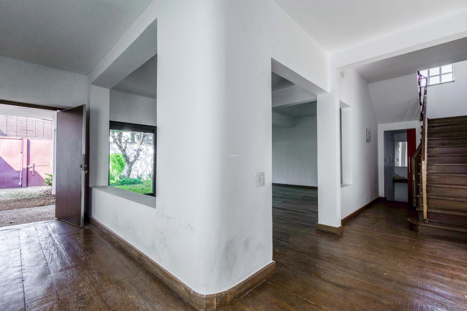 Casa impecável e bem localizada - Imagem 7