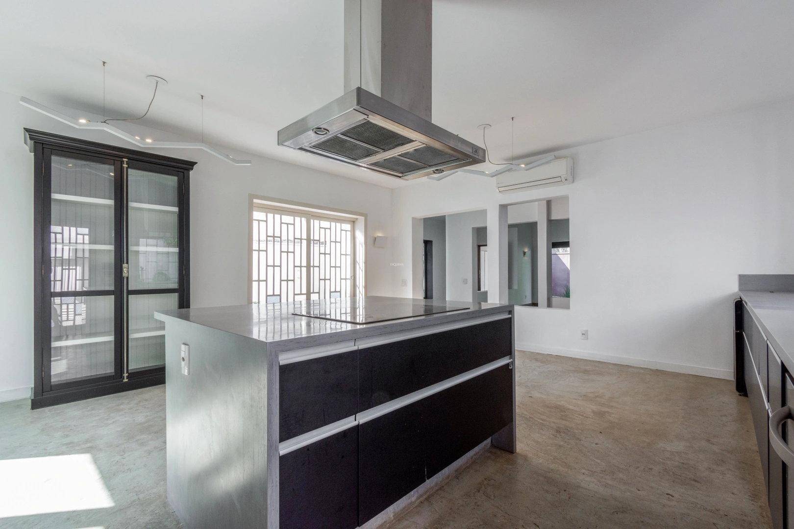 Casa impecável e bem localizada - Imagem 9