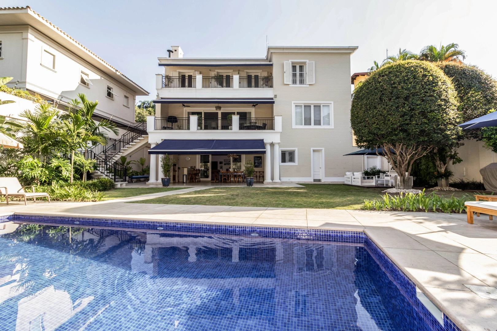 Casa imponente totalmente reformada - Imagem 1