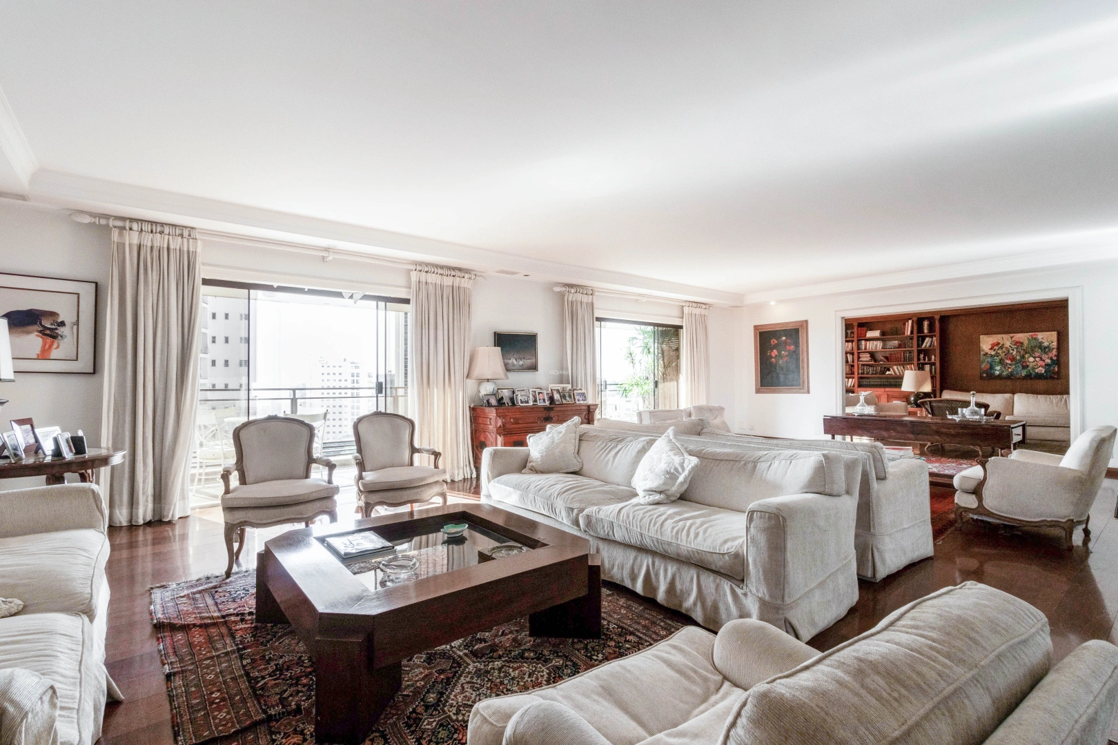 Apartamento com vista para a Praça Visconde de Cunha Bueno - Imagem 2