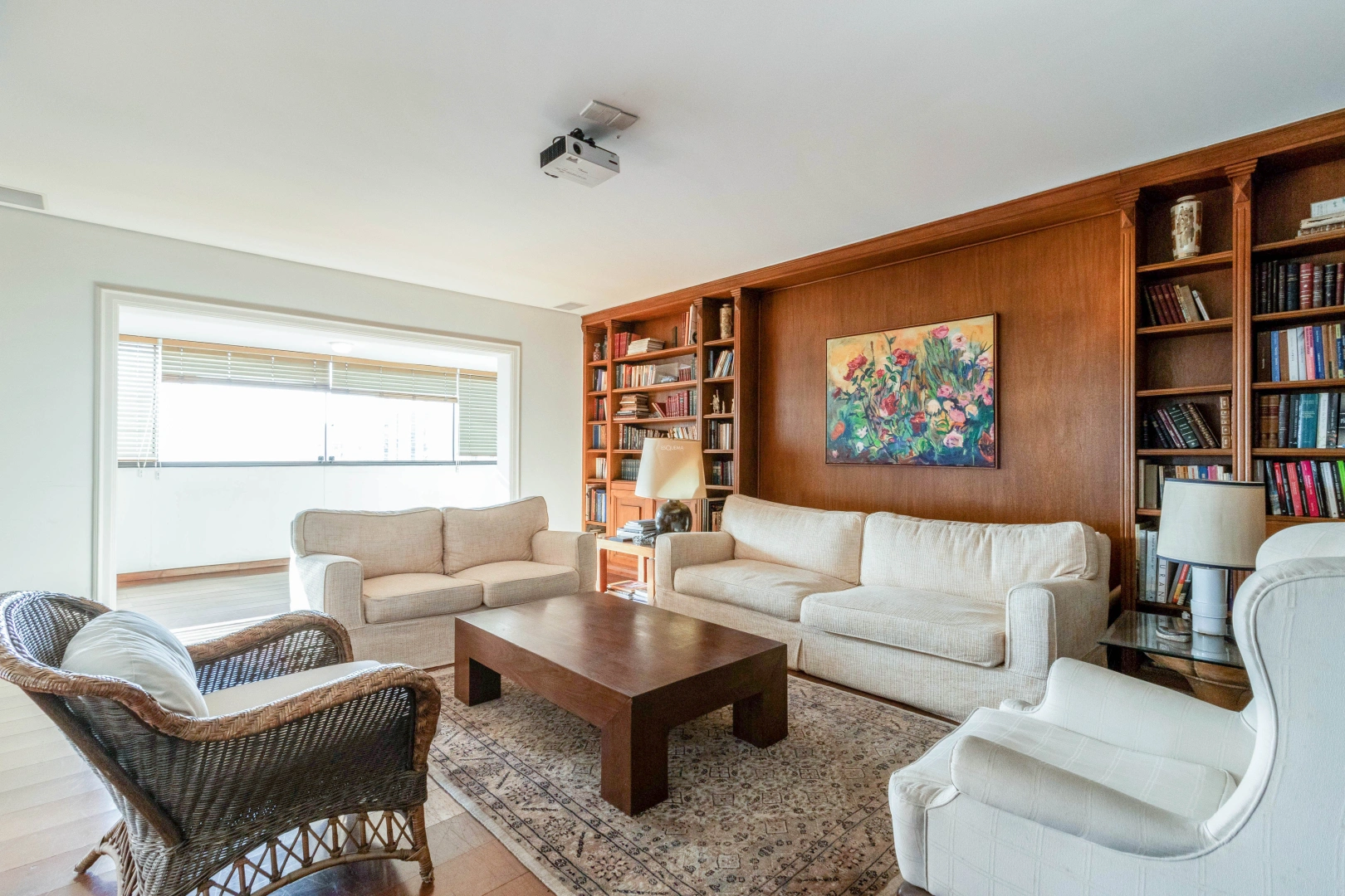 Apartamento com vista para a Praça Visconde de Cunha Bueno - Imagem 9