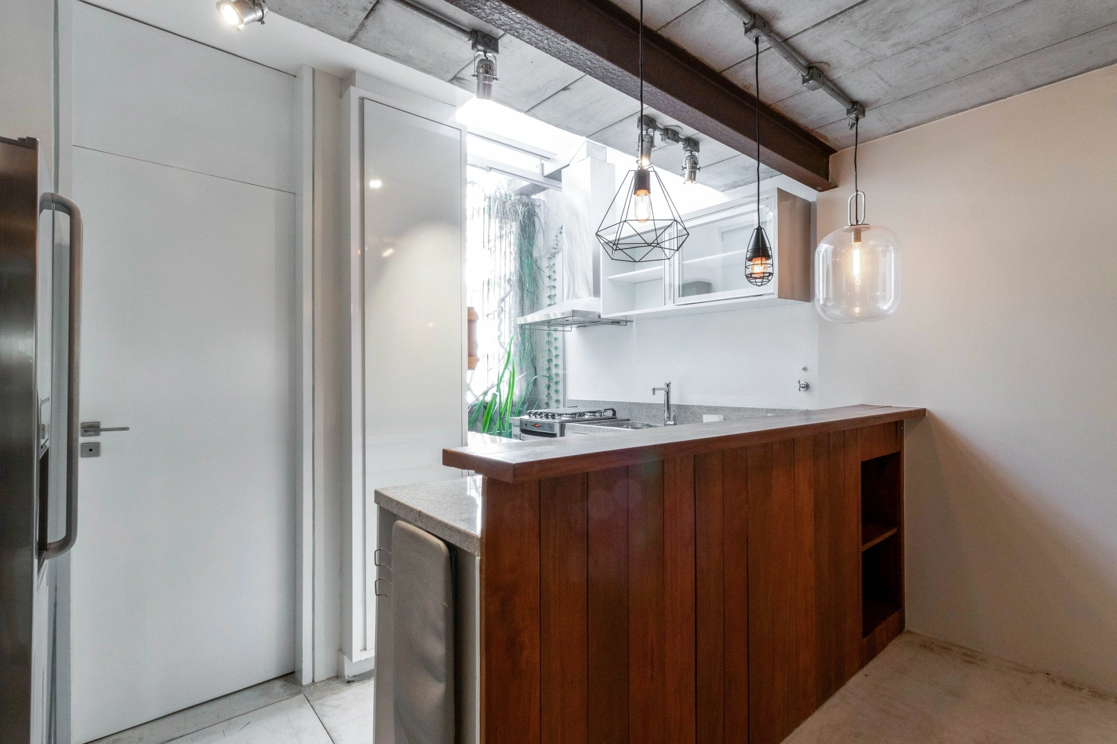 Casa de vila reformada com charme contemporâneo no Jardim Paulista - Imagem 11