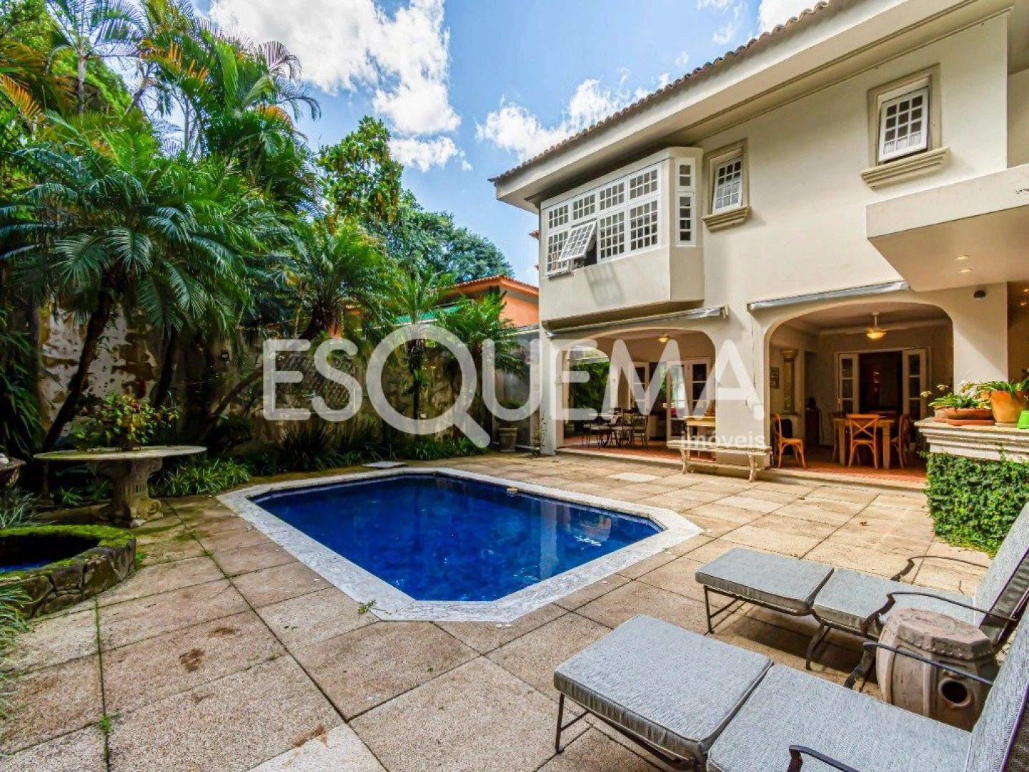 Casa no bairro Cidade Jardim com ares de campo - Imagem 1