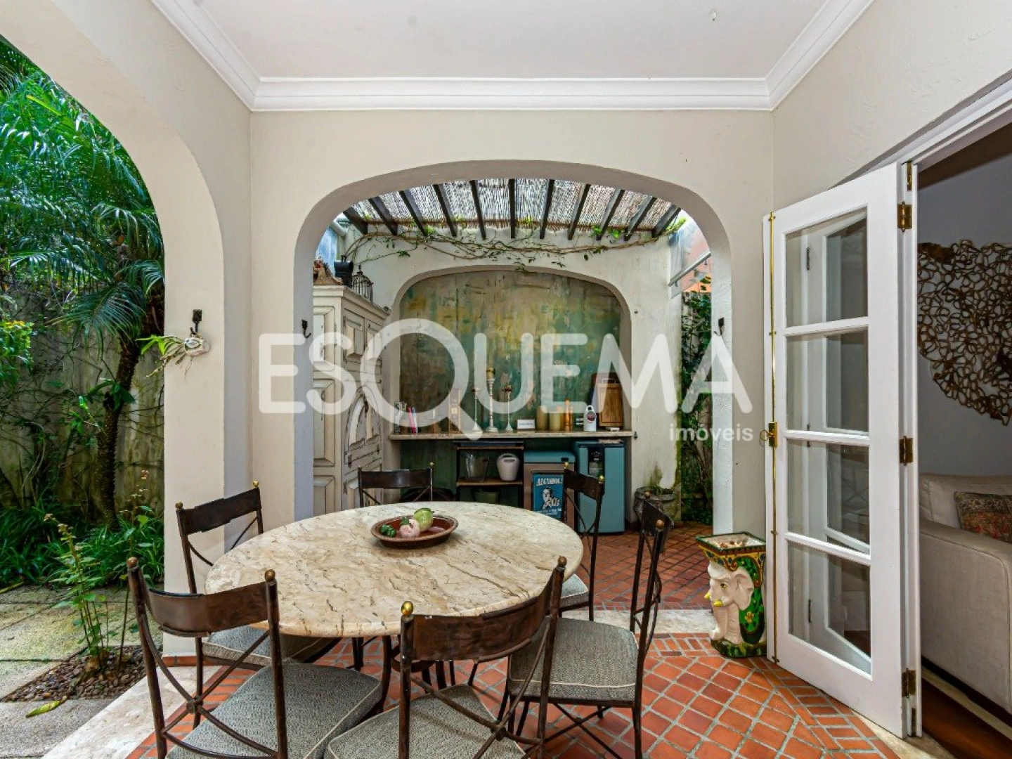 Casa no bairro Cidade Jardim com ares de campo - Imagem 5