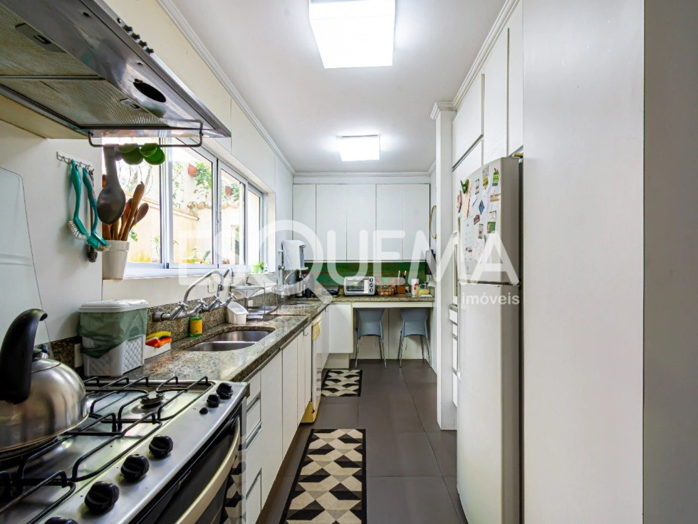 Casa no bairro Cidade Jardim com ares de campo - Imagem 7