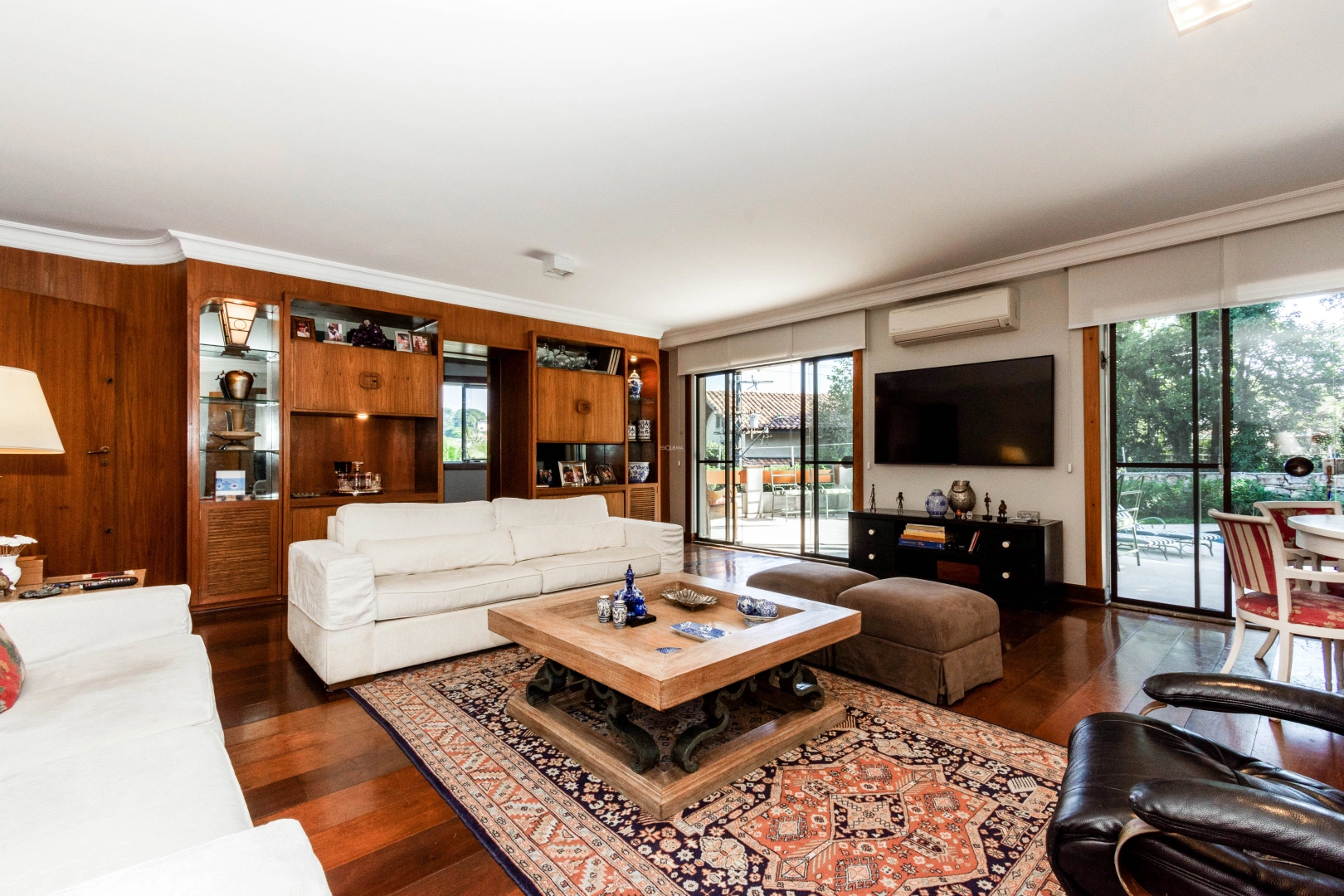 Casa ampla em uma das melhores ruas do bairro - Imagem 13