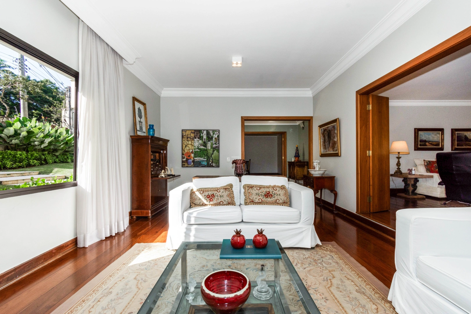 Casa ampla em uma das melhores ruas do bairro - Imagem 5