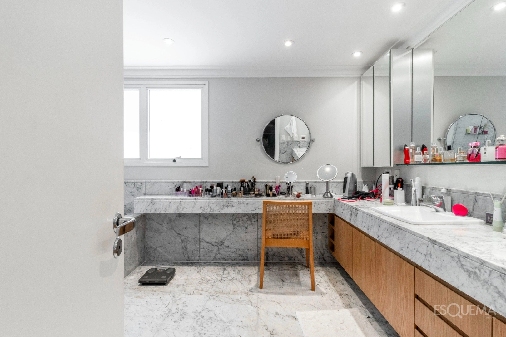 Apartamento com vista para a copa das árvores - Imagem 13