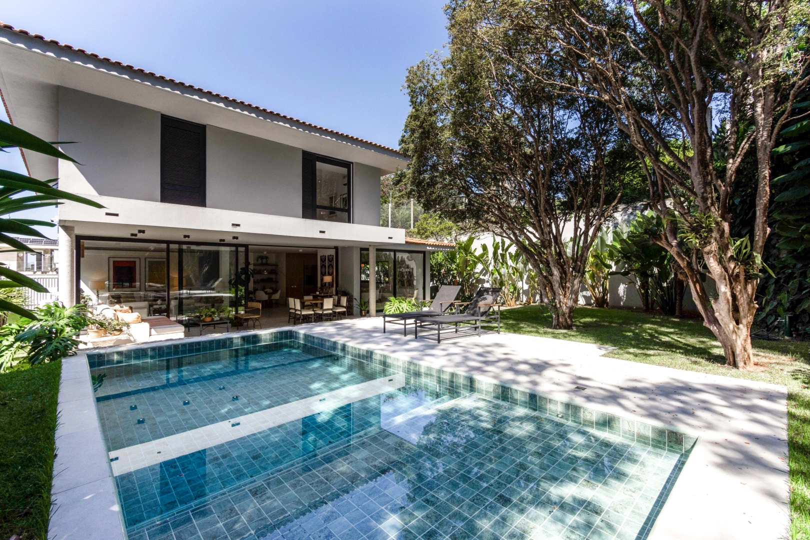 Casa ampla e reformada - Imagem 1