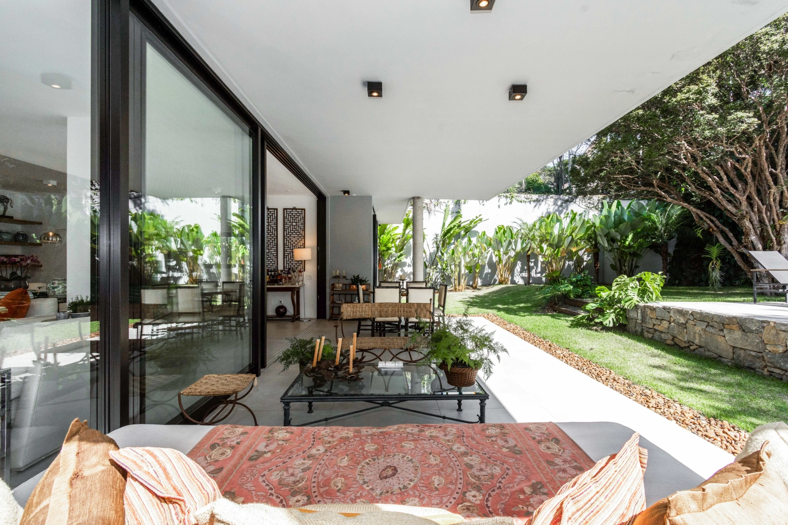 Casa ampla e reformada - Imagem 4