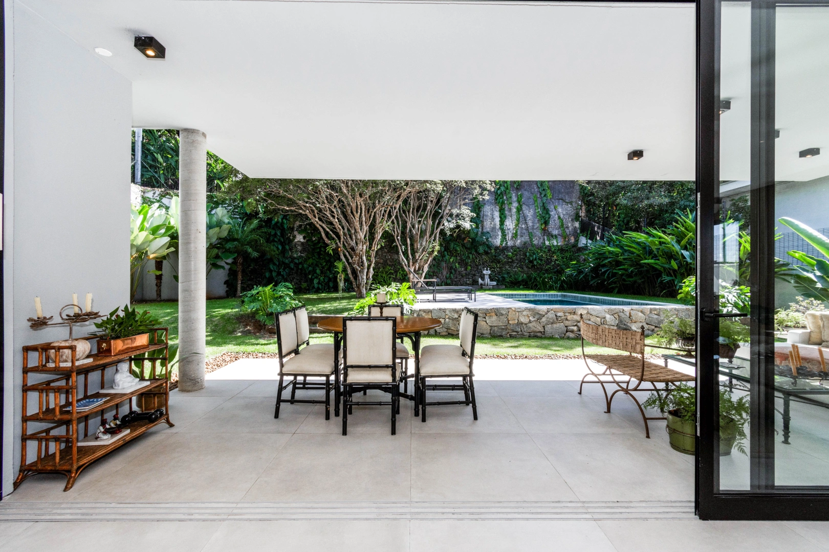 Casa ampla e reformada - Imagem 6