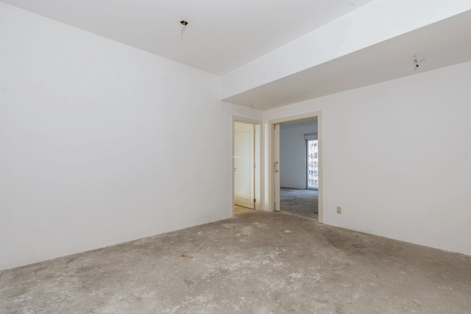 Apartamento com varanda espaçosa - Imagem 14