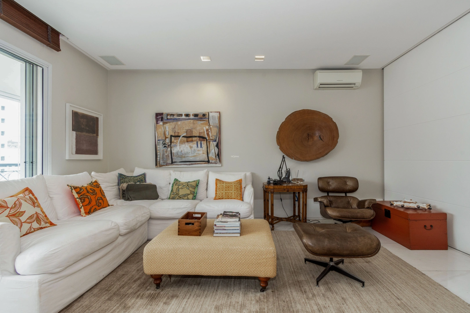 Apartamento em prédio com estilo neoclássico - Imagem 10