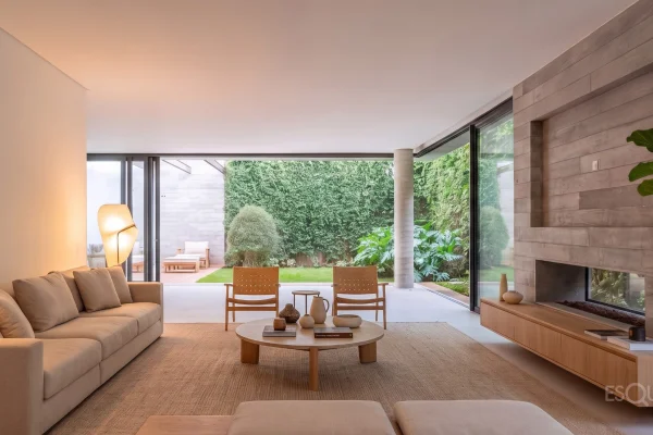 Casa em rua fechada no Jardim Europa