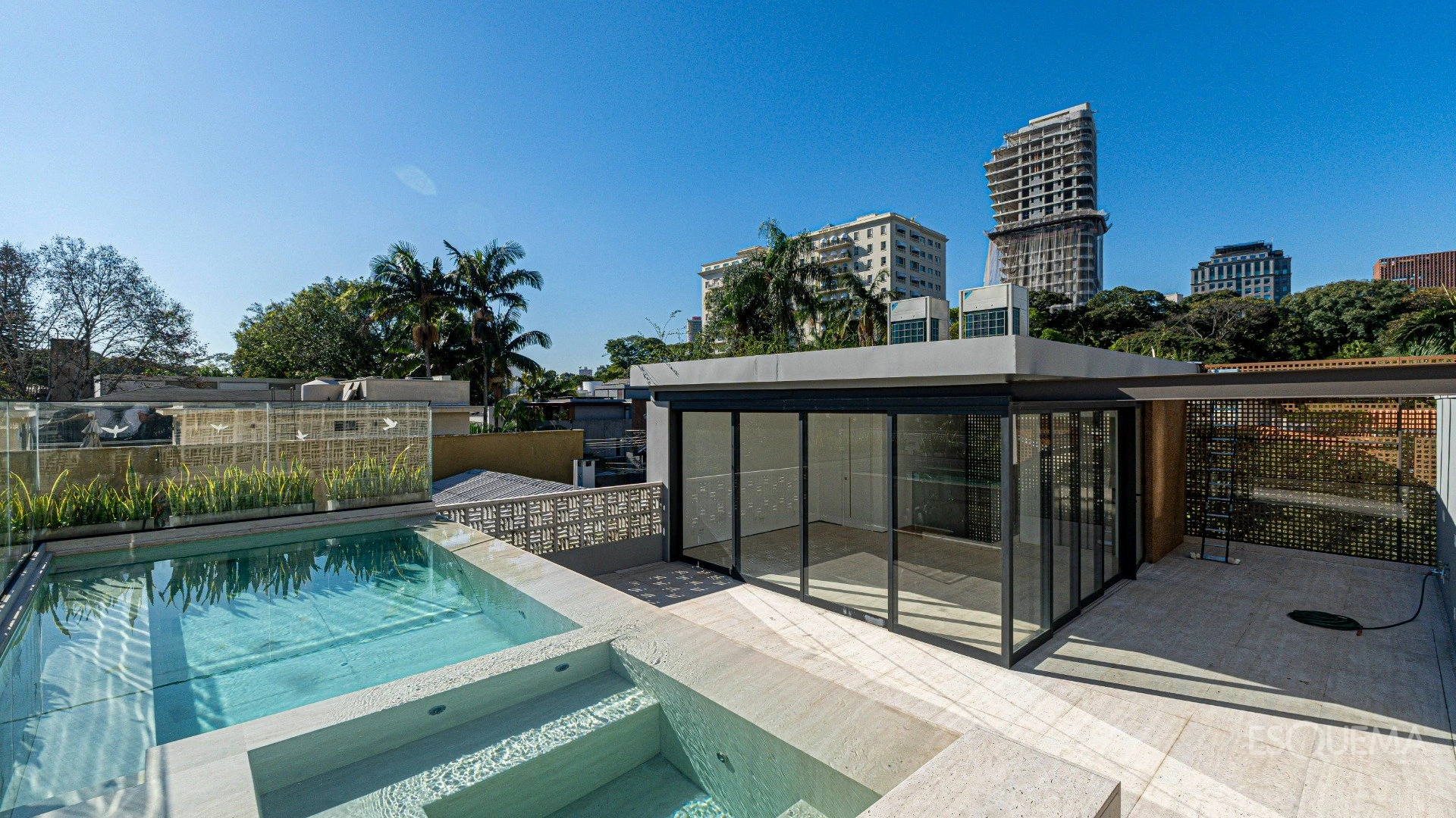 Casa em rua fechada no Jardim Europa - Imagem 8