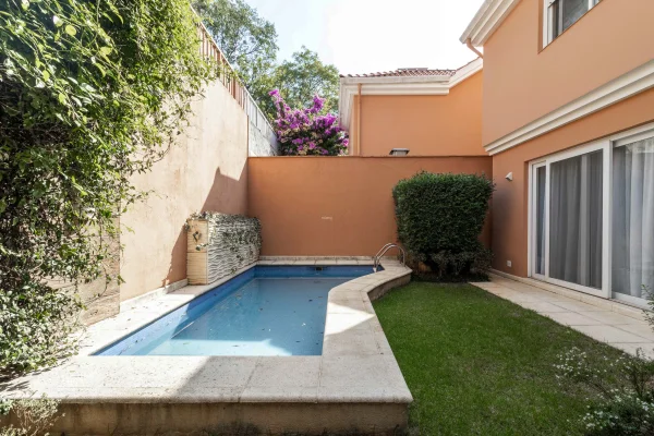Casa em condomínio fechado Cidade Jardim