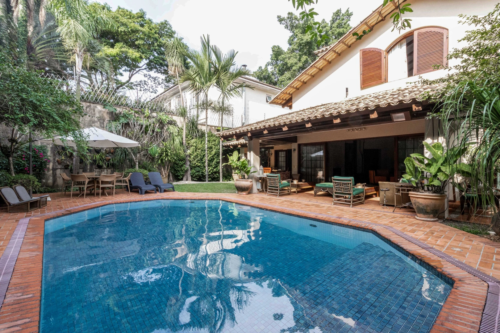 Casa com projeto de Marcos Tomanik - Imagem 2