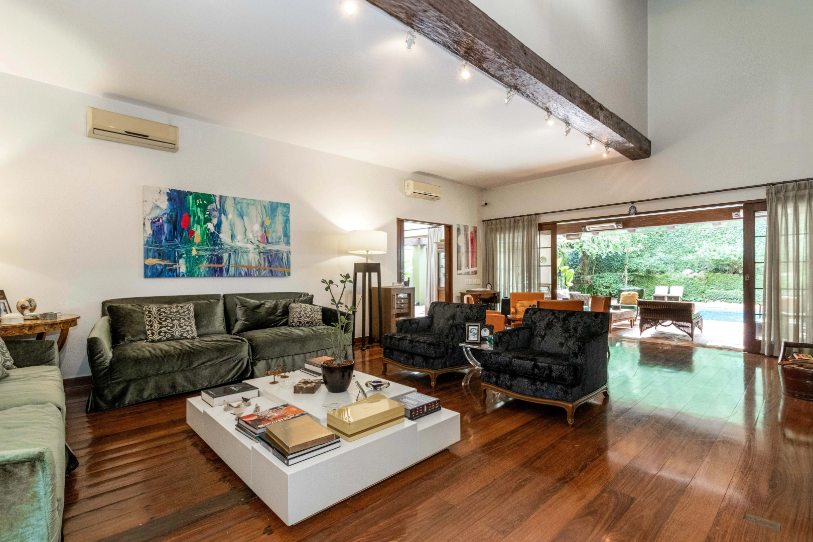 Casa com projeto de Marcos Tomanik - Imagem 9