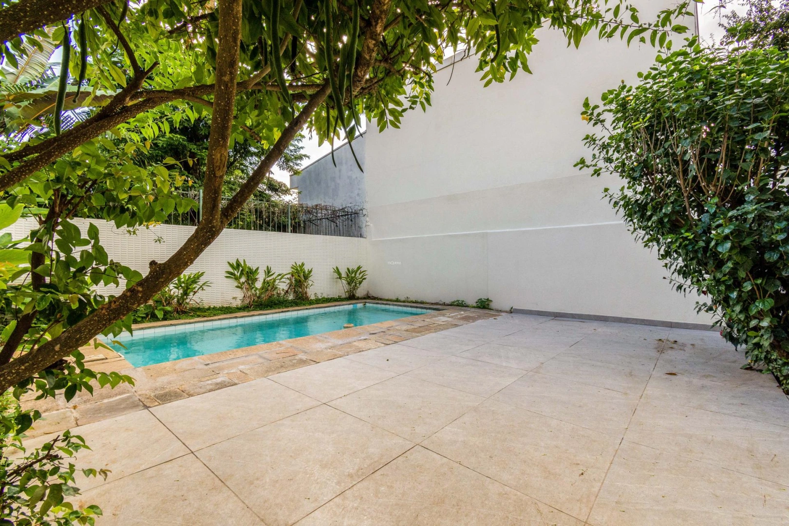 Casa ampla com manutenção realizada recentemente - Imagem 5