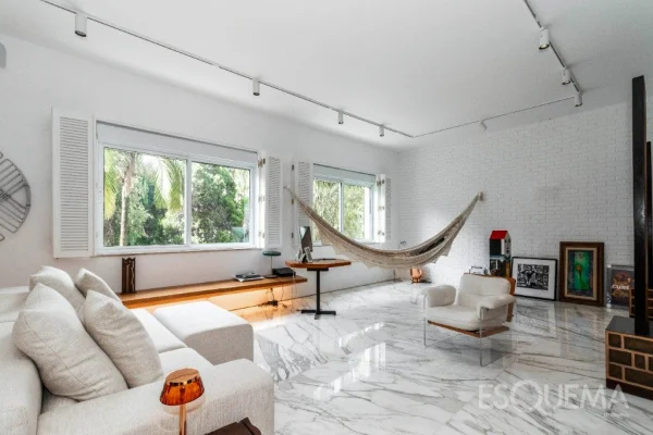 Apartamento reformado próximo ao Clube Pinheiros