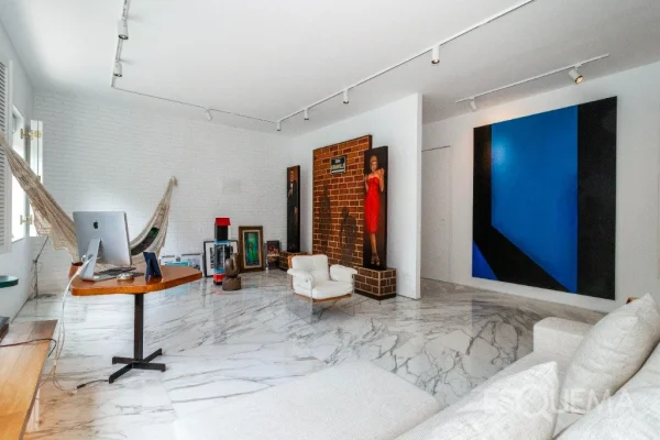Apartamento reformado próximo ao Clube Pinheiros