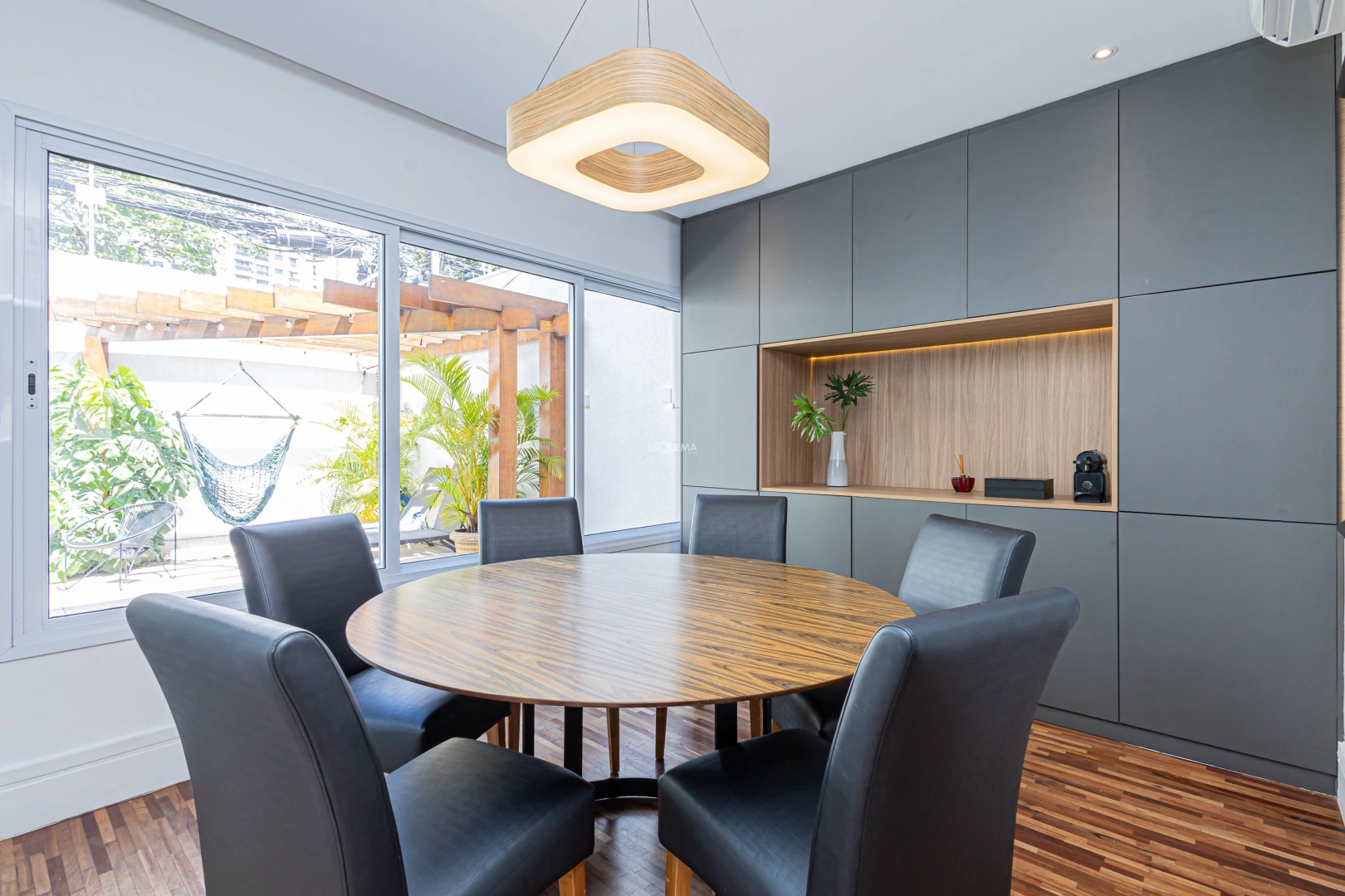 Casa moderna em condomínio fechado - Imagem 7