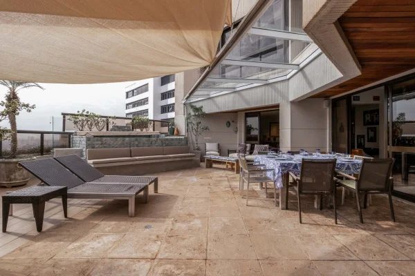 Cobertura duplex próxima de escolas renomadas