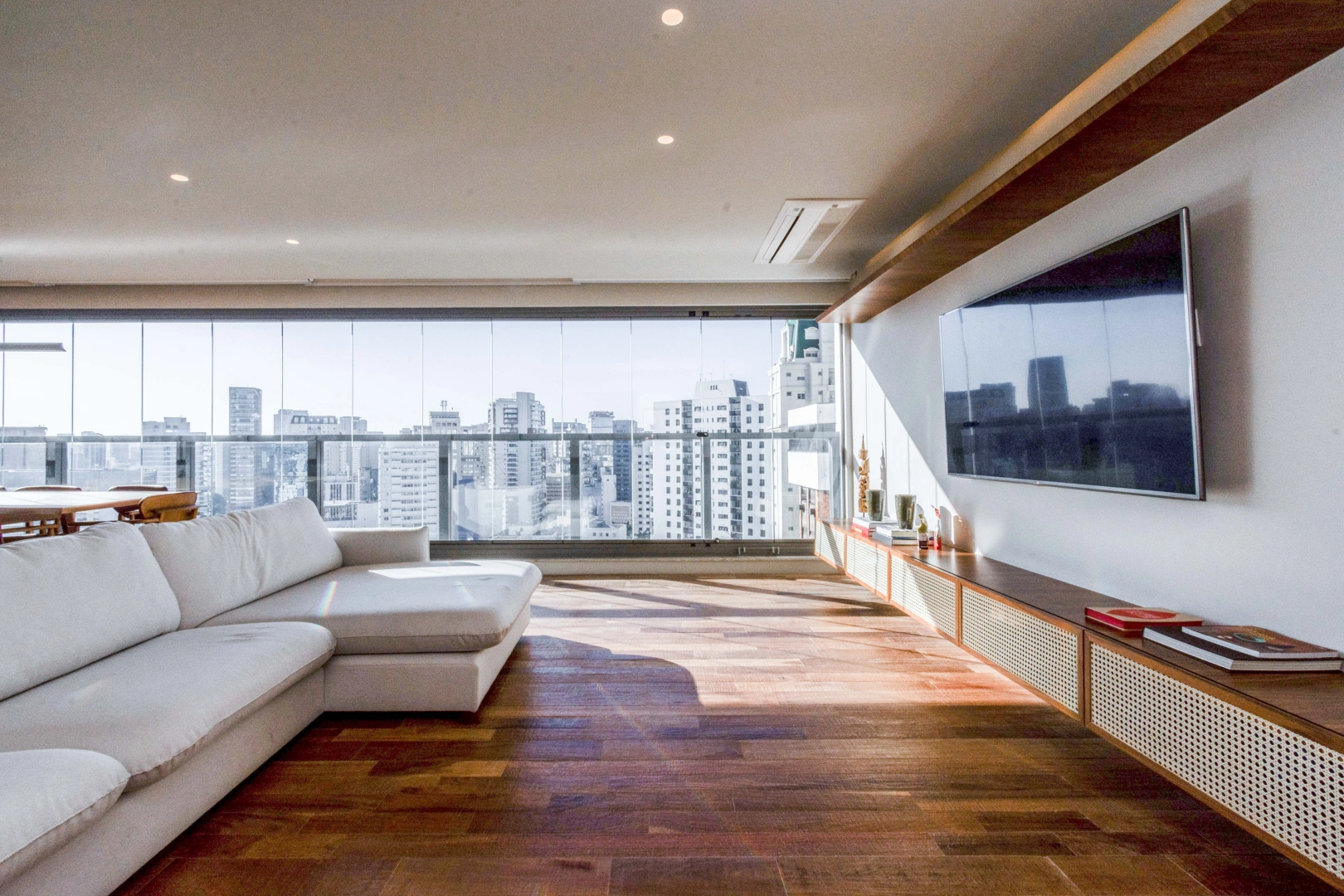 Apartamento novo, decorado e pronto para morar - Imagem 3