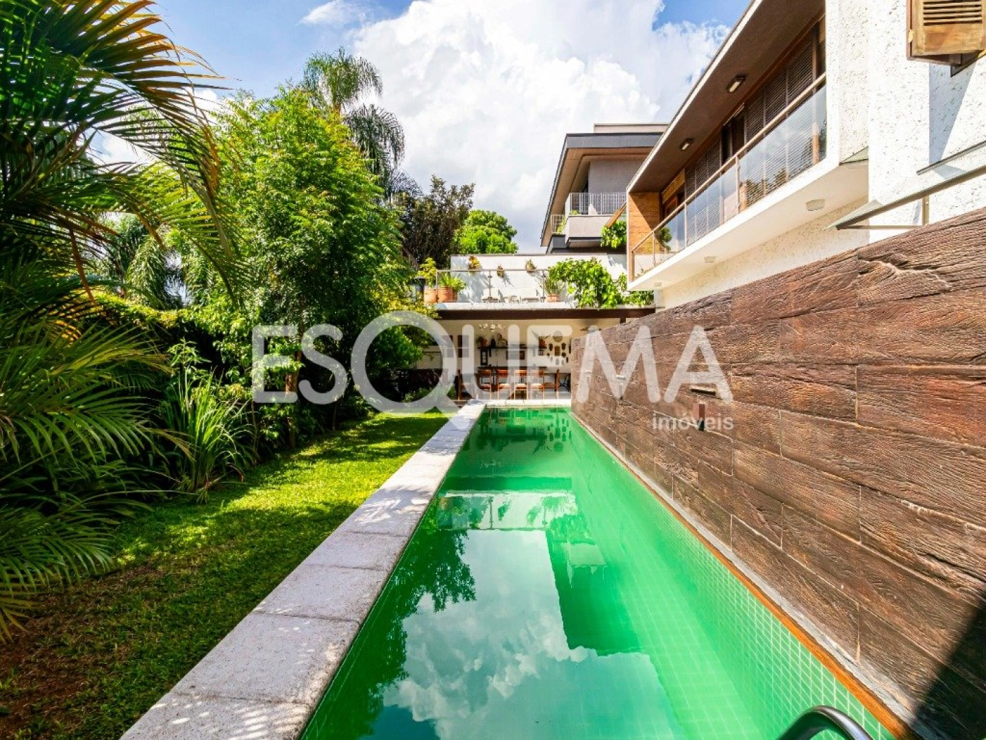 Casa com piscina em rua fechada na Cidade Jardim - Imagem 5