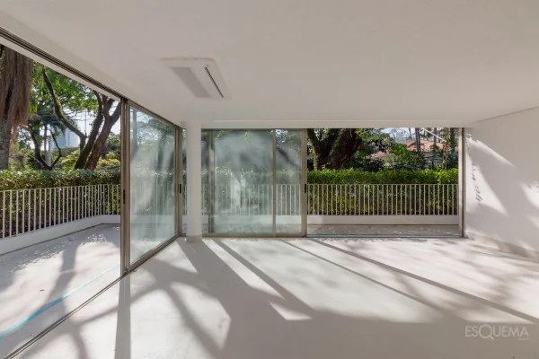 Penthouse nova com projeto do Studio Arthur Casas no Jardim Europa