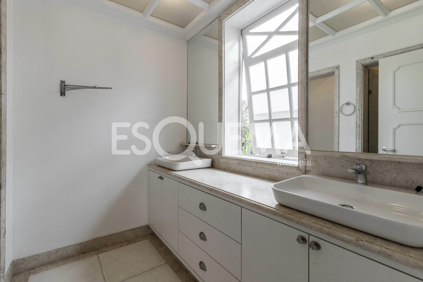 Casa em uma das melhores ruas do bairro - Imagem 11