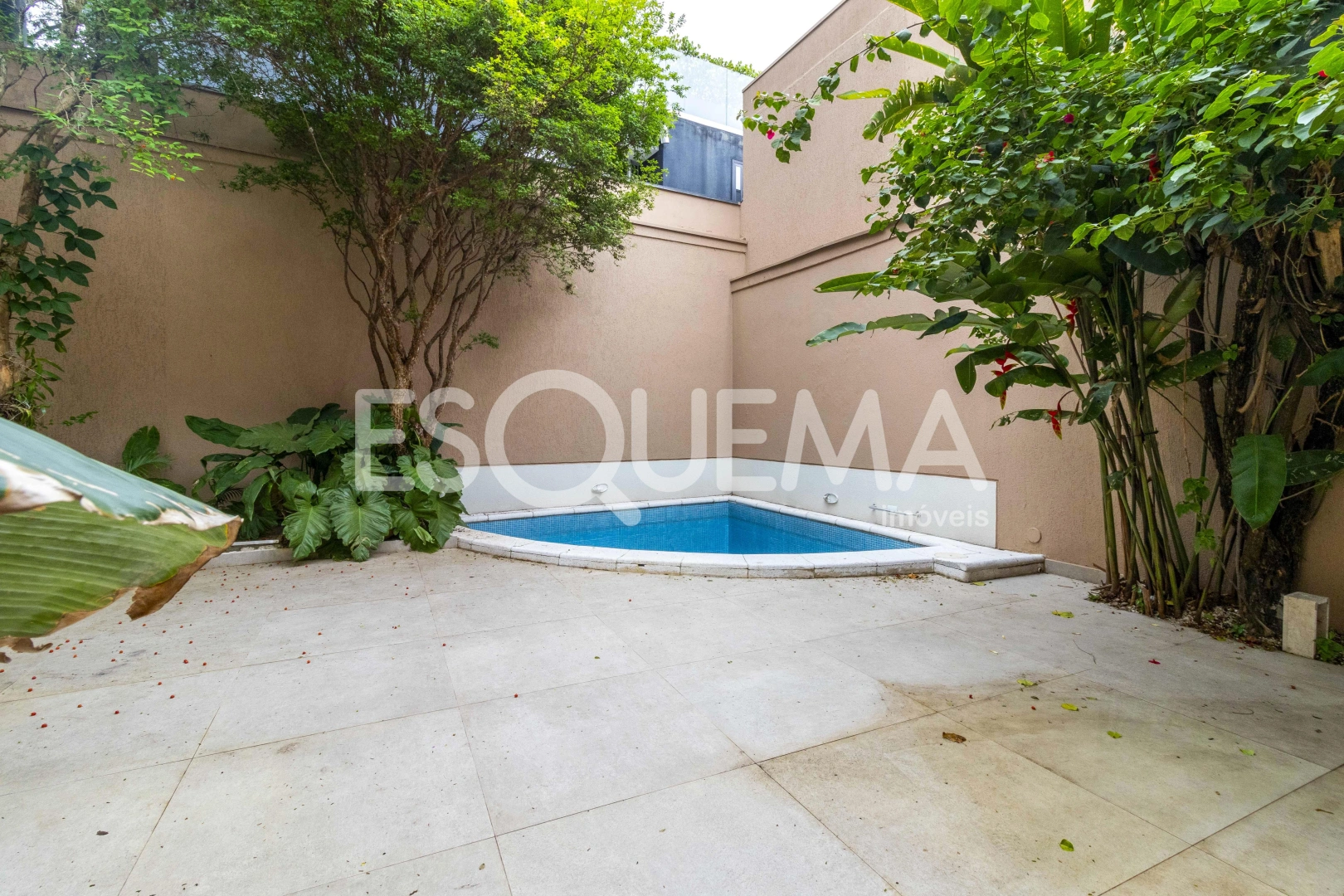 Casa em uma das melhores ruas do bairro - Imagem 13