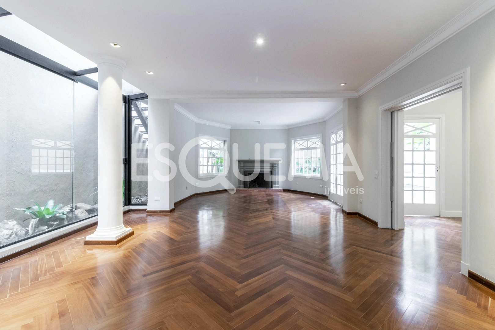 Casa em uma das melhores ruas do bairro - Imagem 1
