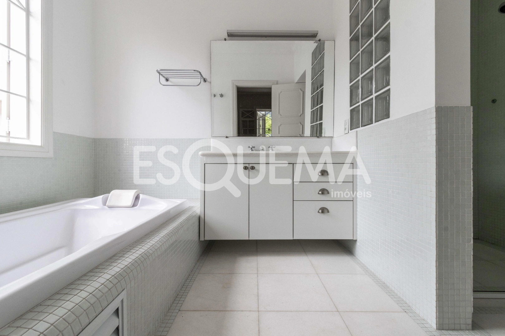 Casa em uma das melhores ruas do bairro - Imagem 7