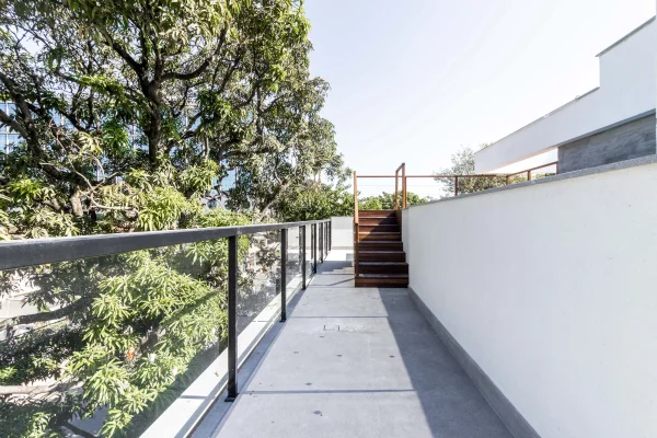 Casa em condomínio fechado próximo ao Shopping Iguatemi