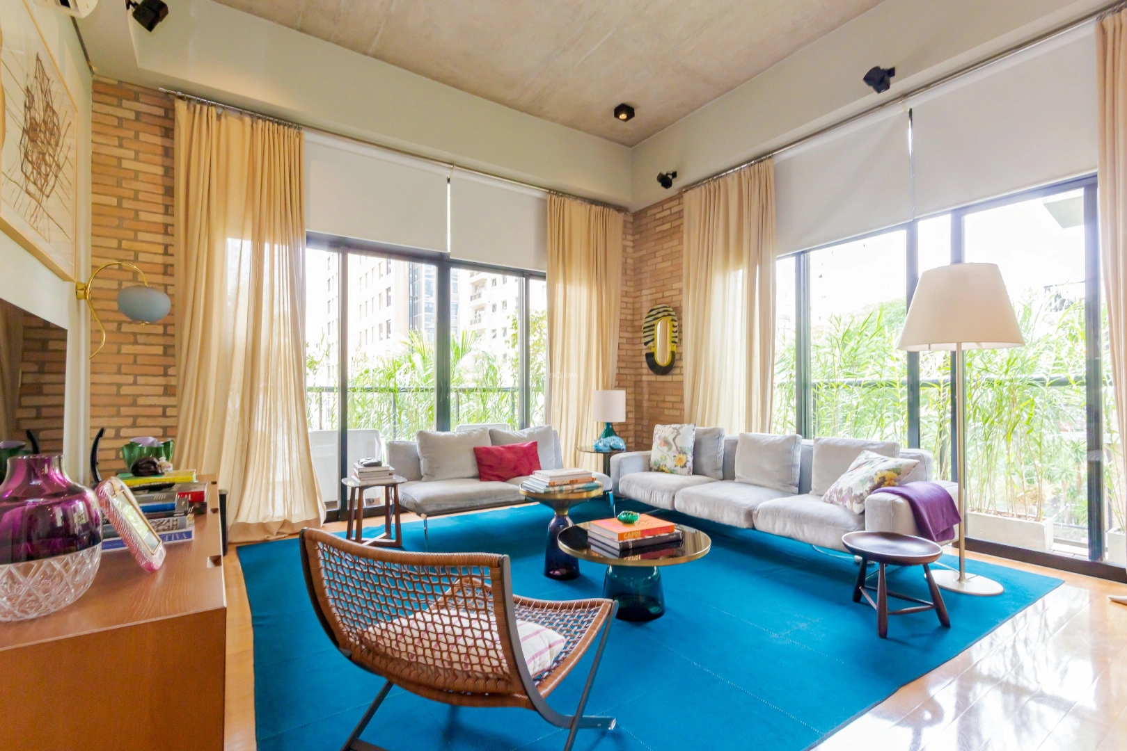 Apartamento em edifício projetado pelo arquiteto João Armentano - Imagem 5