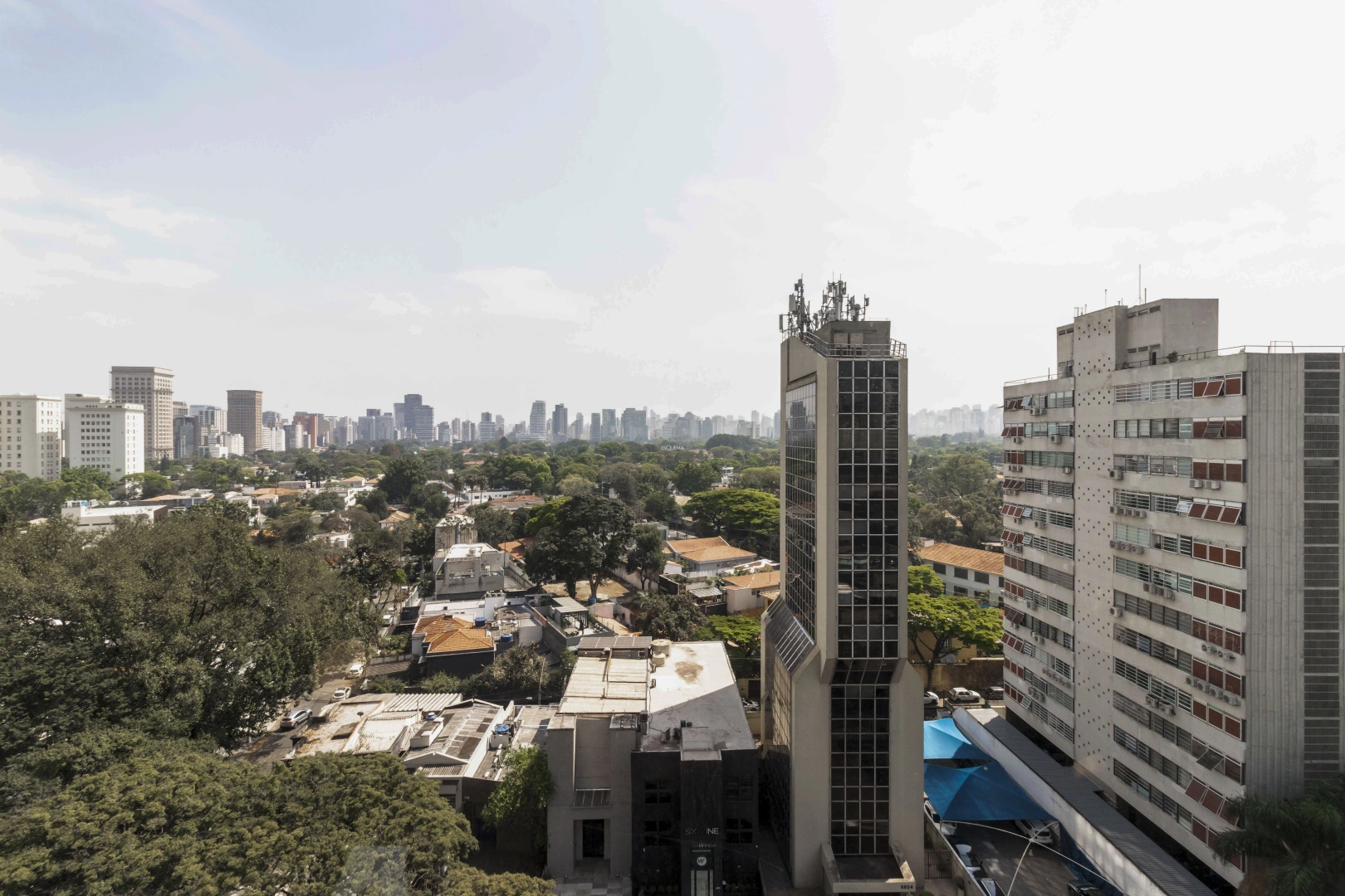Apartamento reformado e com vista - Imagem 3