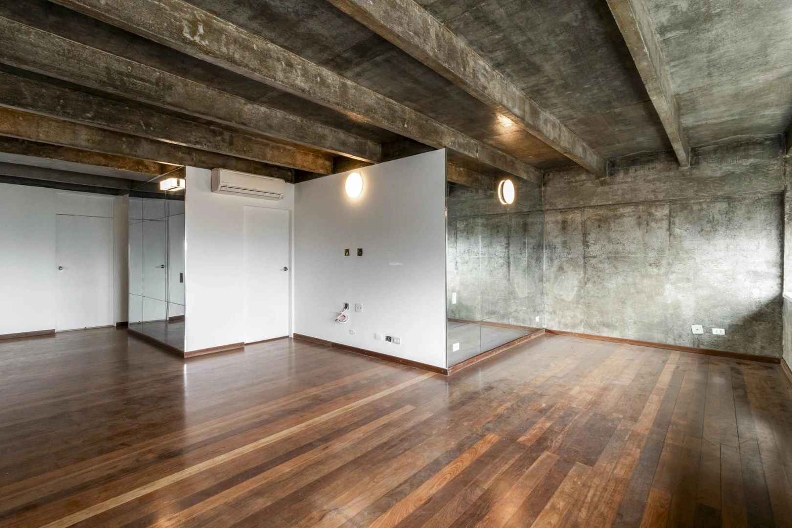 Apartamento reformado e com vista - Imagem 5