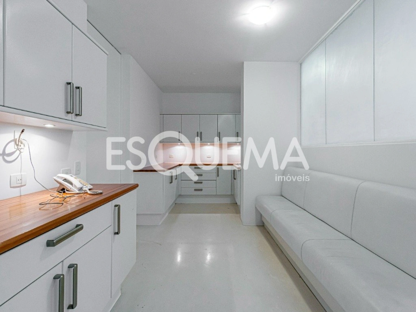 Apartamento em prédio assinado e próximo à Rua Estados Unidos - Imagem 15
