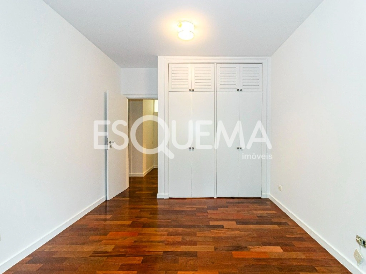 Apartamento em prédio assinado e próximo à Rua Estados Unidos - Imagem 5