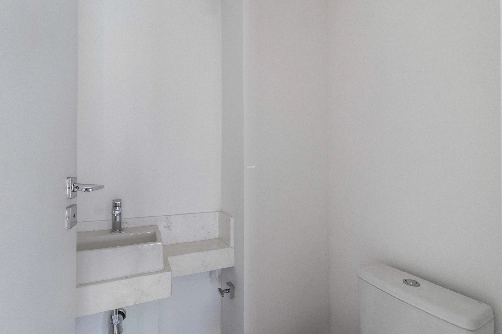 Apartamento bem iluminado em prédio moderno - Imagem 14
