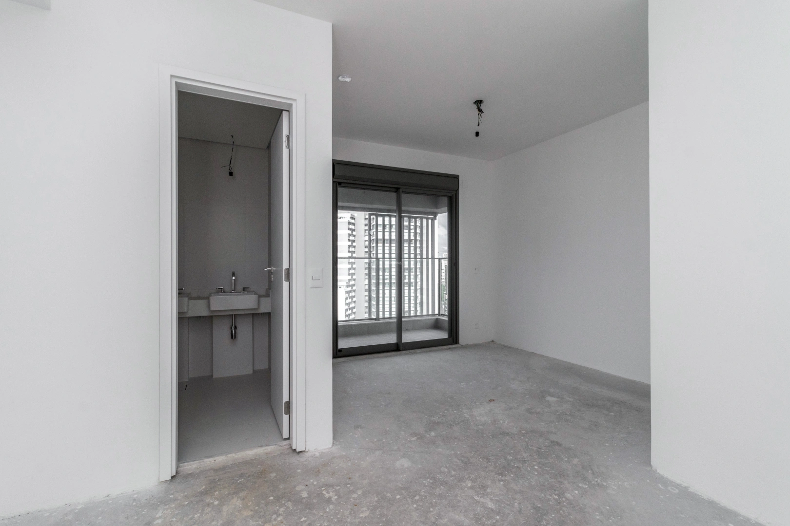 Apartamento bem iluminado em prédio moderno - Imagem 15