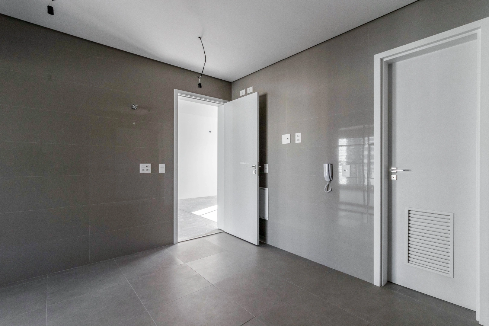 Apartamento bem iluminado em prédio moderno - Imagem 8