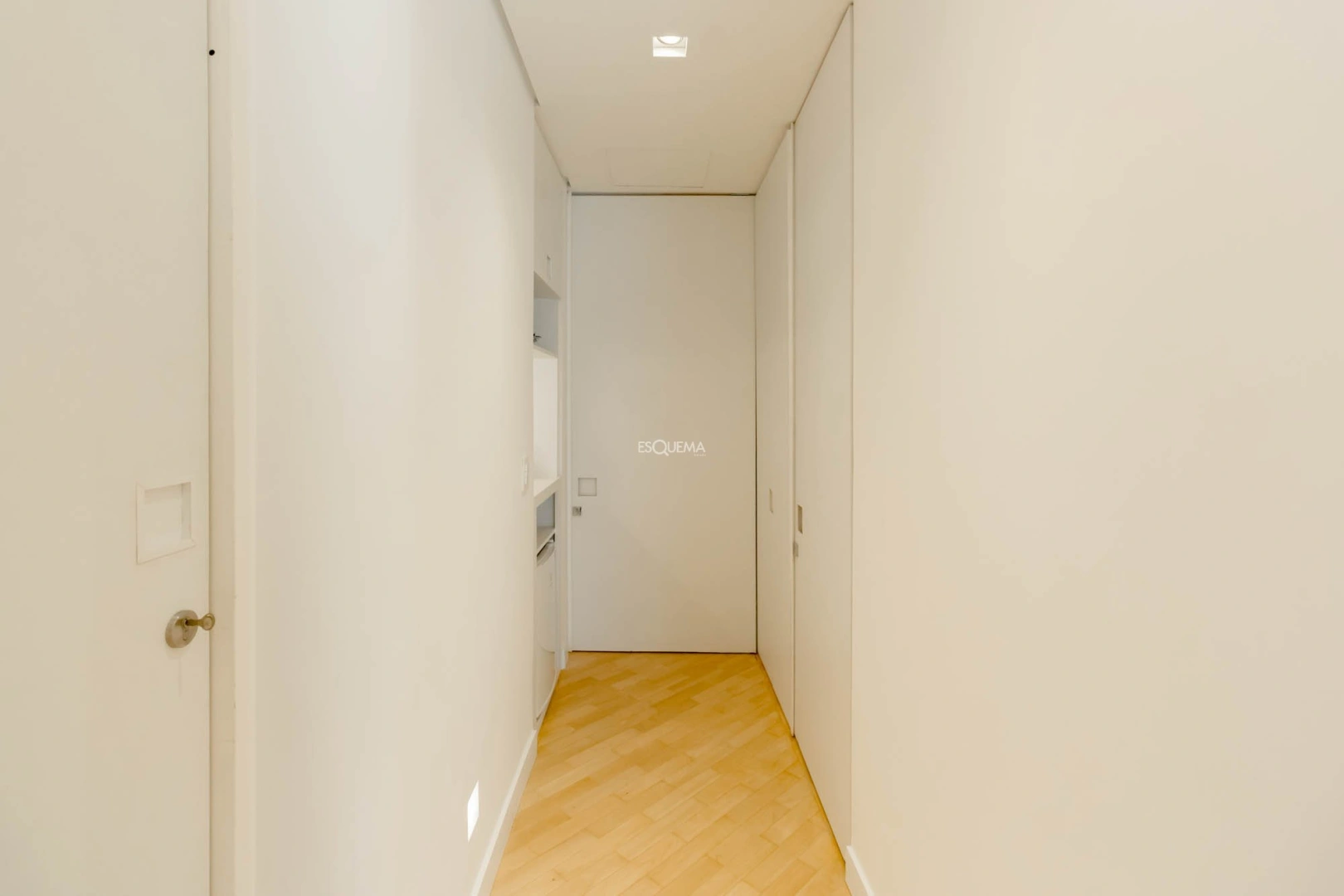 Casa reformada, com marcenaria e localização privilegiada - Imagem 10