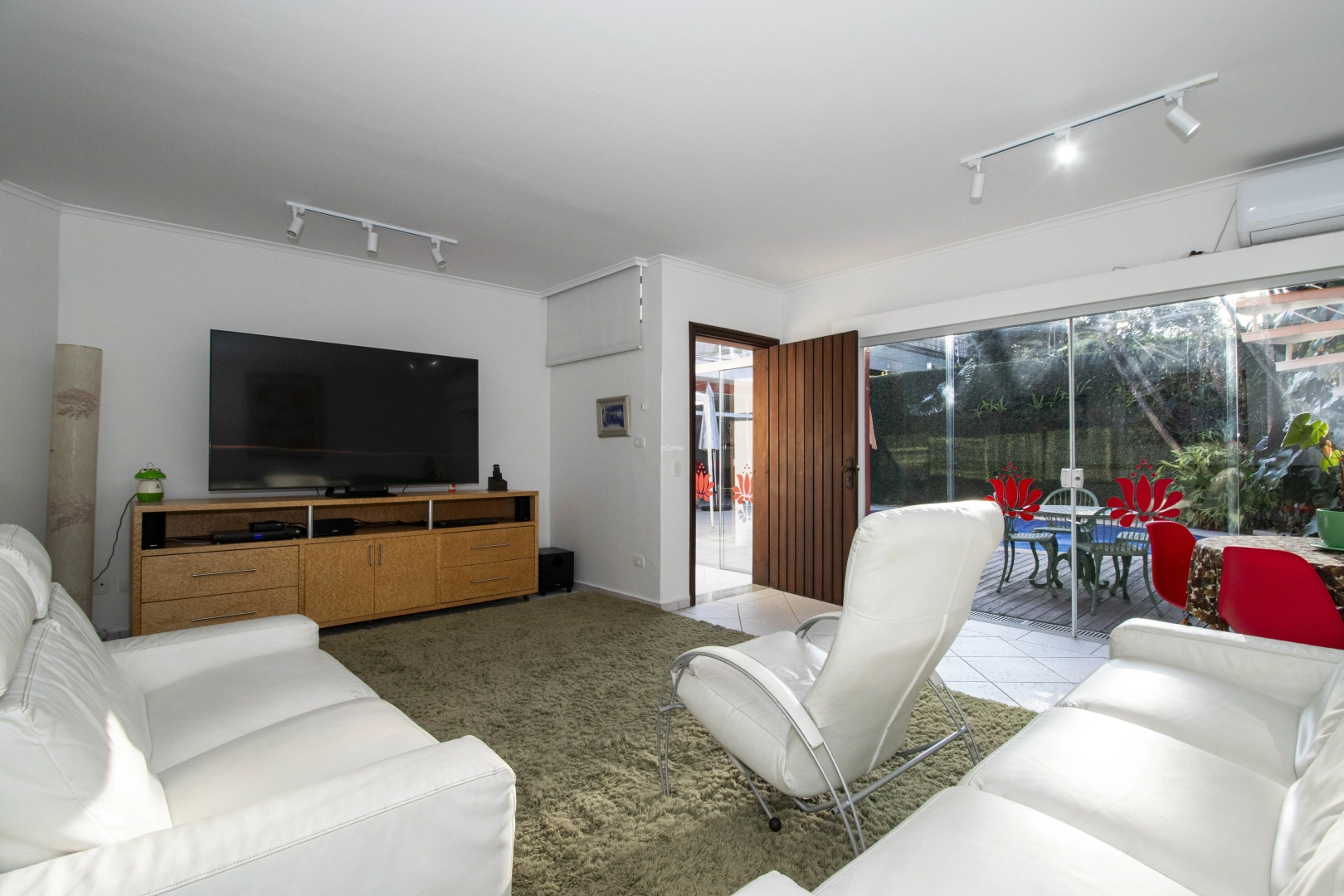 Casa térrea em localização privilegiada - Imagem 12