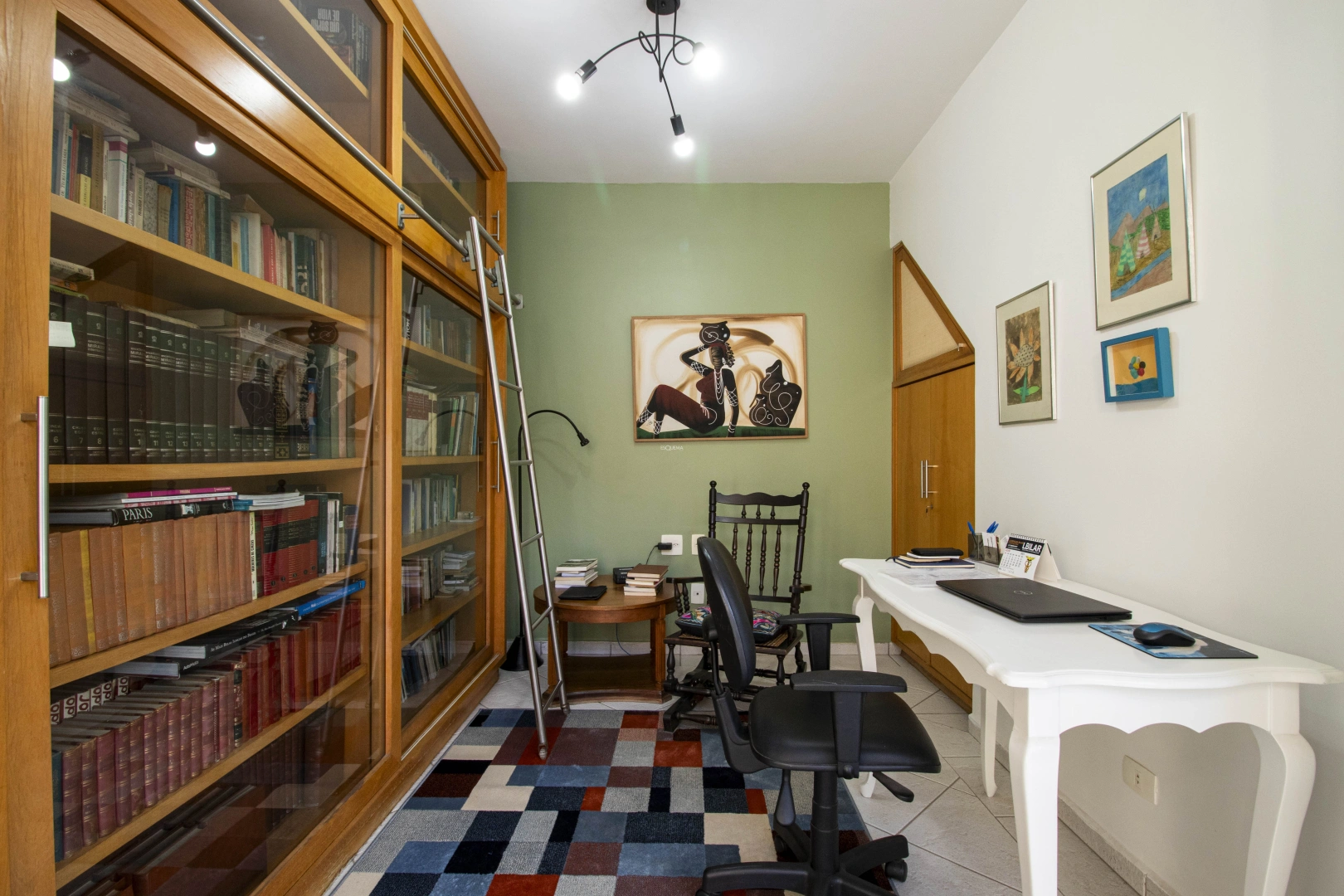 Casa térrea em localização privilegiada - Imagem 13