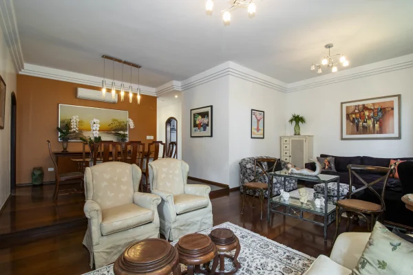 Casa térrea em localização privilegiada