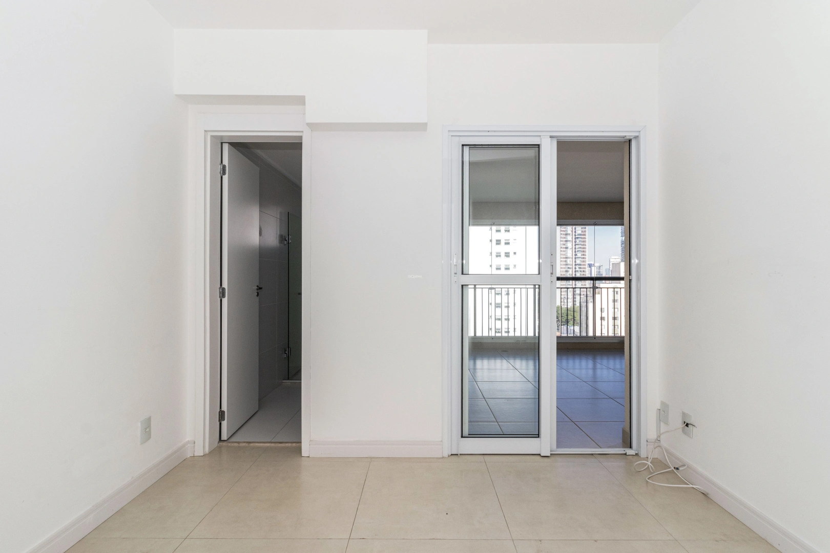Apartamento amplo em andar alto - Imagem 13