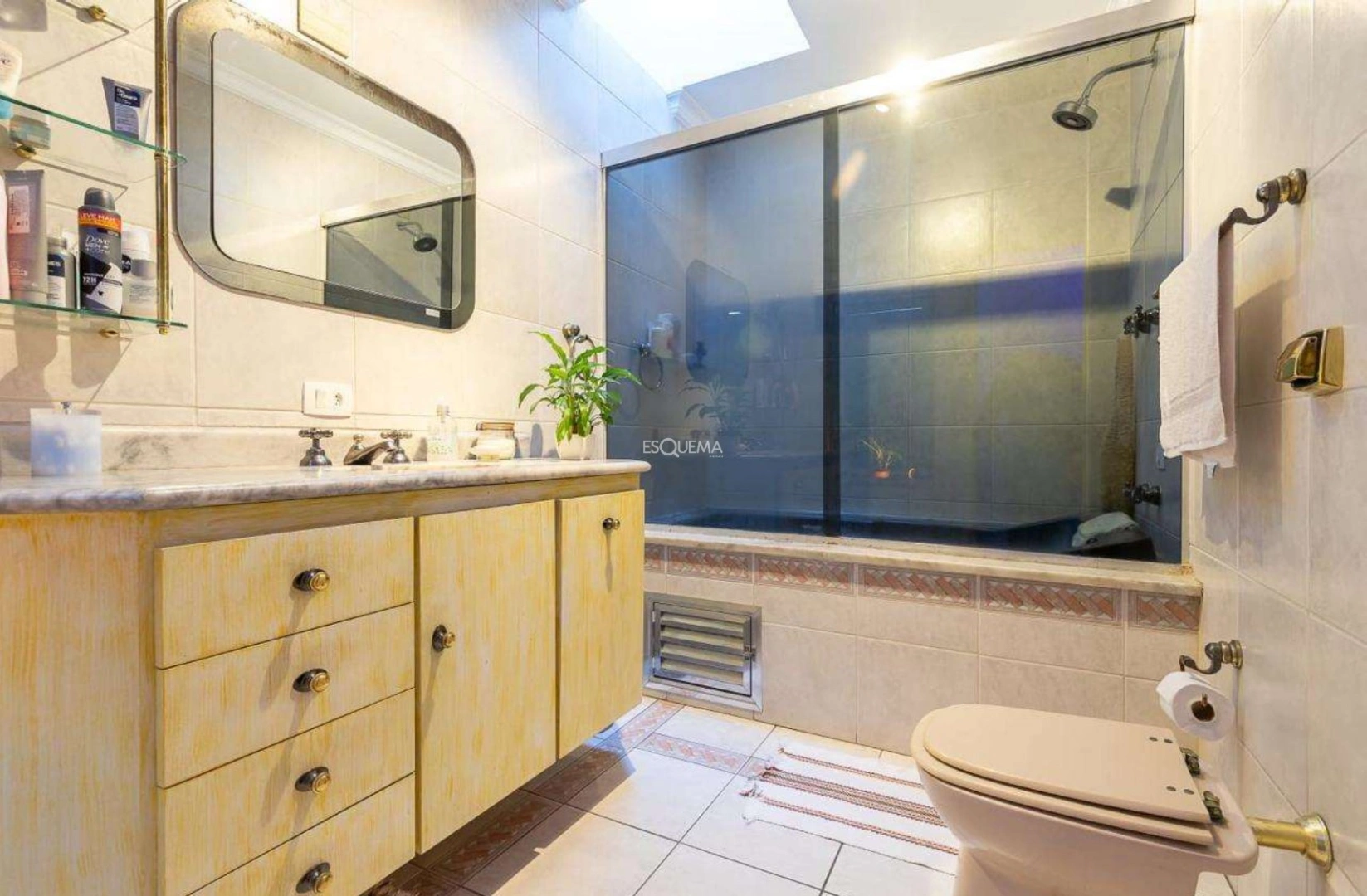 Casa ideal para modernização em localização privilegiada - Imagem 9